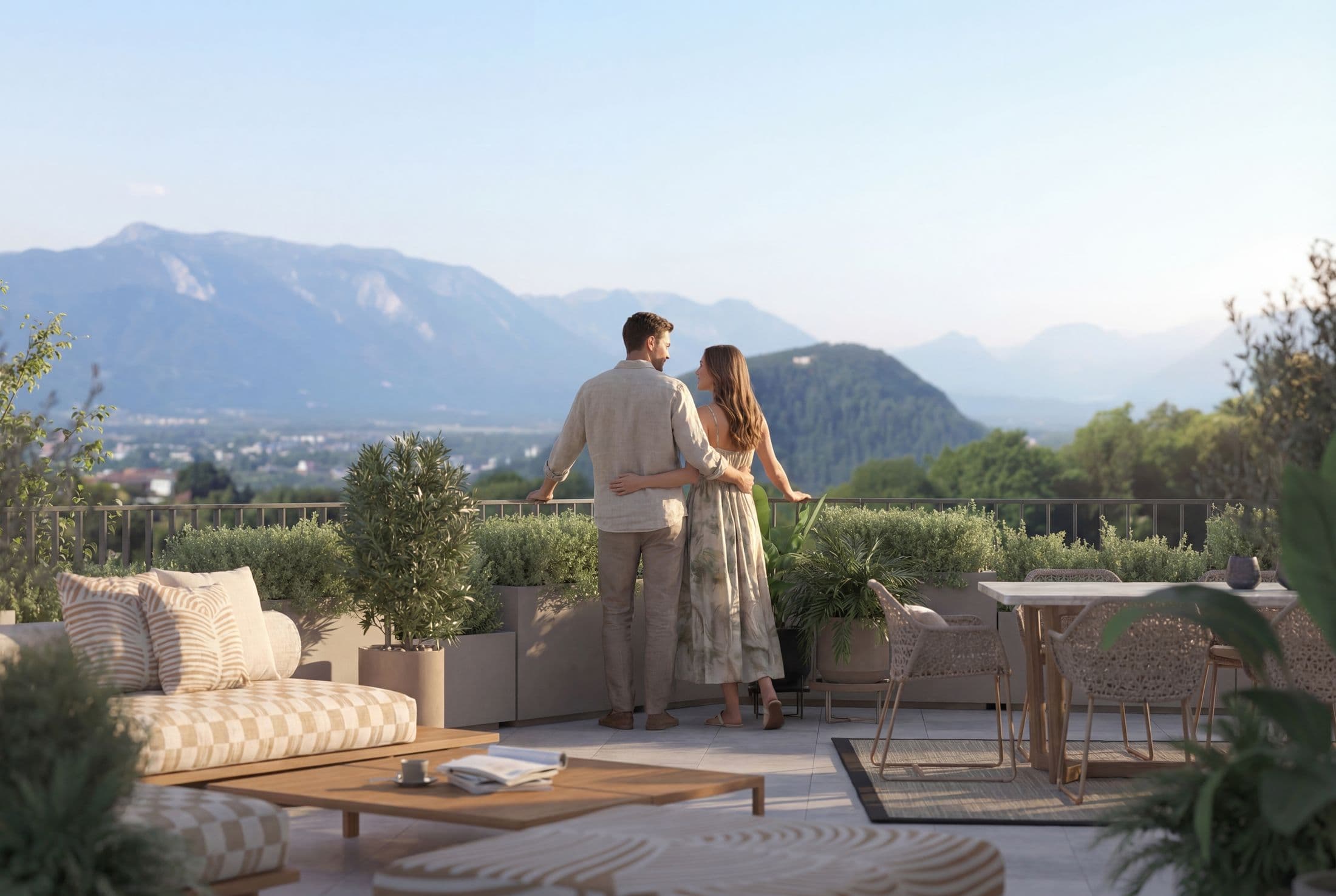 Panoramablick von der Terrasse über das Salzburger Becken